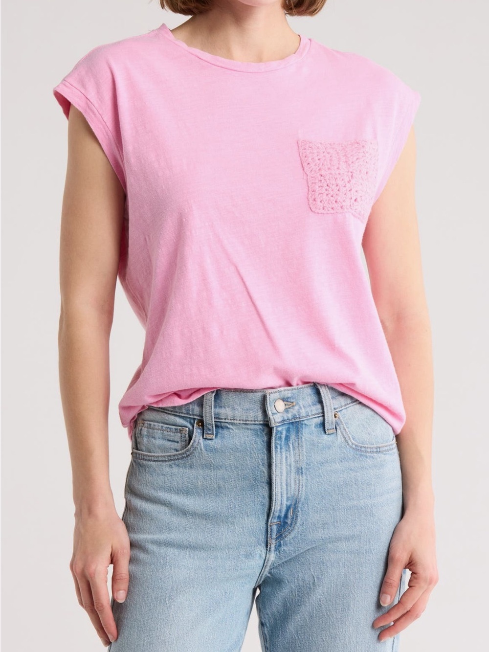NWT Design365 Pink Sleeveless Top with Crochet Pocket